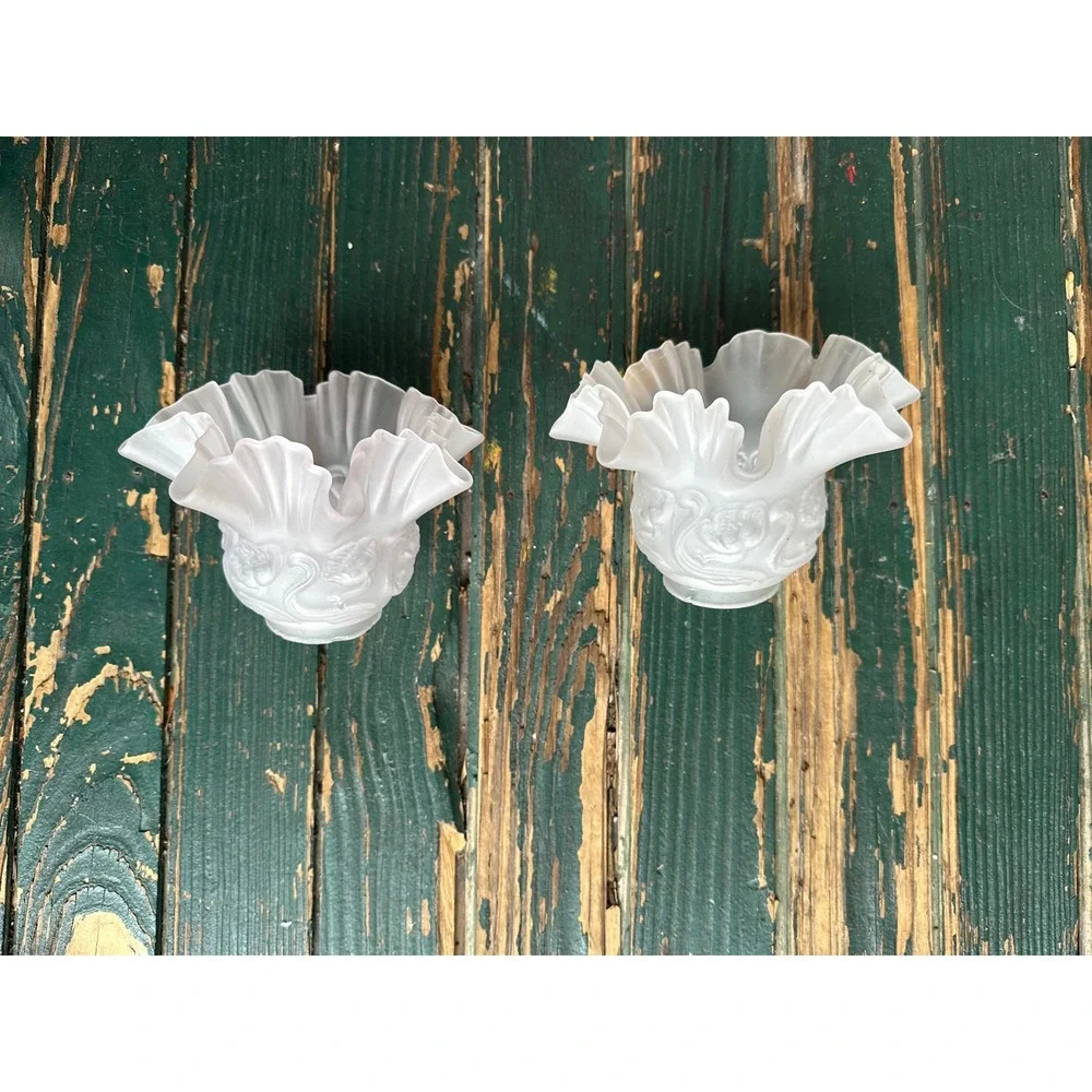 Vintage Frosted Glass Ruffled Lamp Shades Pair Floral Embossed Tulip 2.25 Fitter